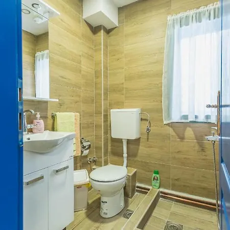 Planinska Kuca Suncana Reka منتجع Han Pijesak